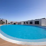 Clesol Ii Piscina Infinity Terraza De 75m Y Ac * Abades